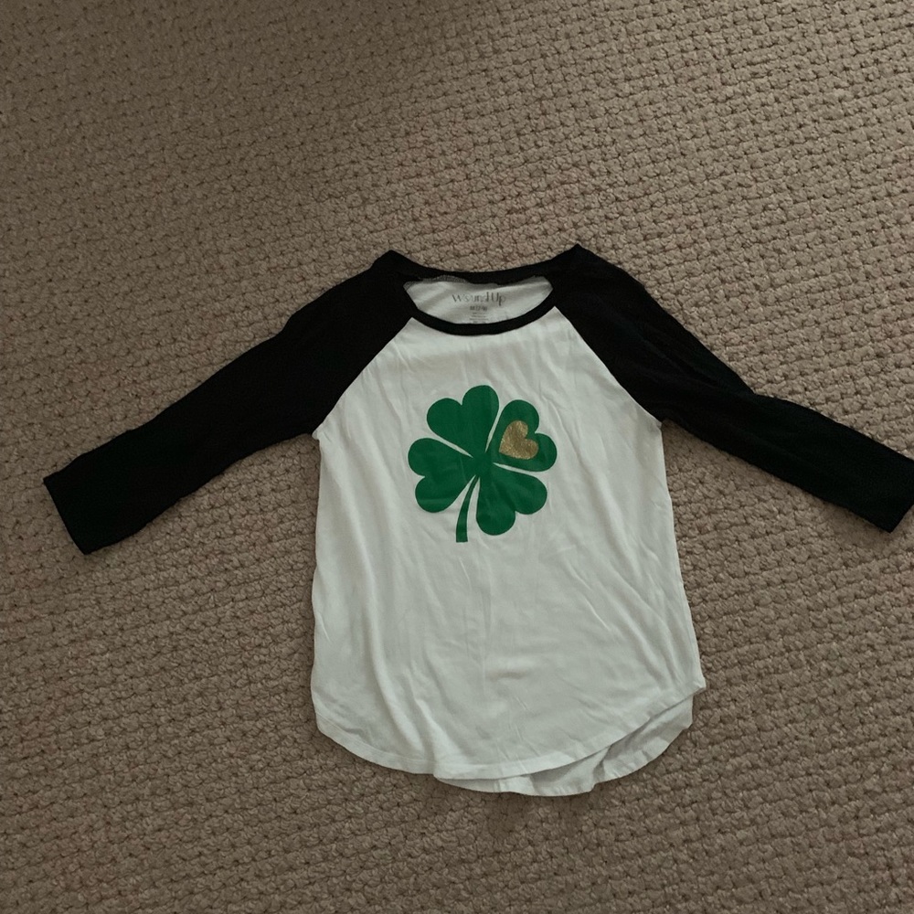 Long sleeved t shirt